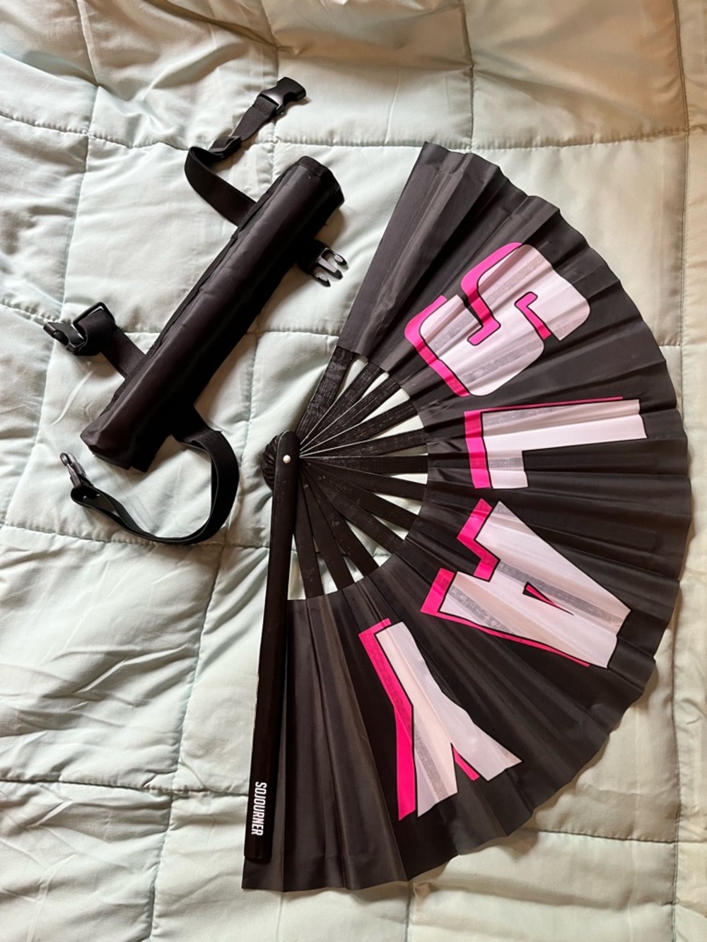 Sojourner “SLAY” Rave Clack fan with holster NWT